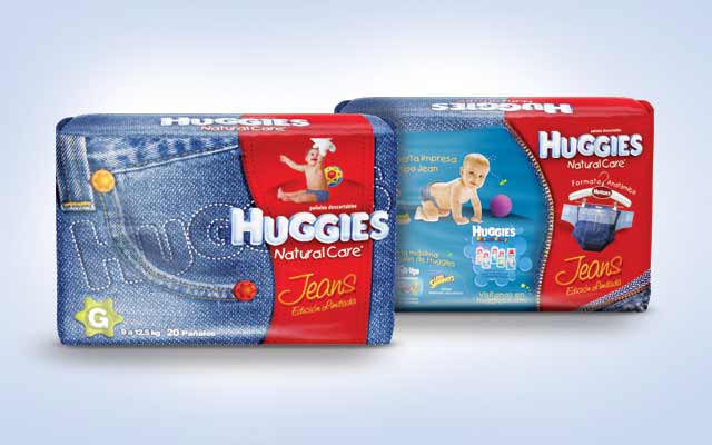 Antes y despuƩs del DiseƱo de packaging inspirado en jean para la marca Huggies. DiseƱo de producto. DiseƱo Imaginity
