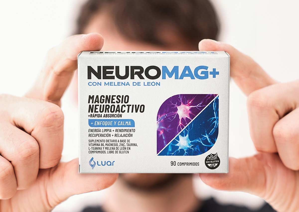 imaginity, neuromag, packaging design, man hands pack front